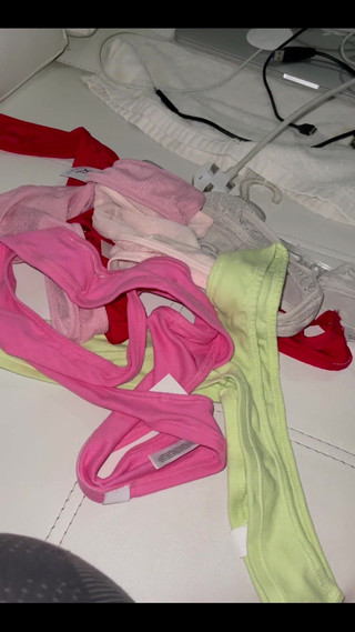 Anastasia Lux: 如果你想要 1 给我发小费和要发送给 1 的名称/地址，注意