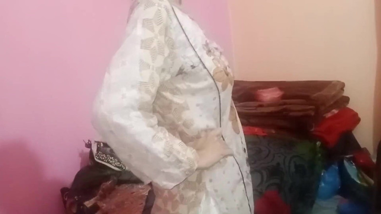 SHAKRATASNEEM: Hermosa chica chupa mi polla tan duro como romance