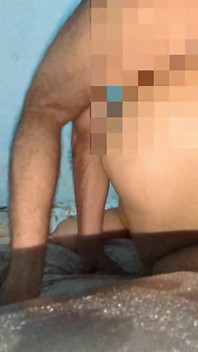 Pakistanische Bhabhi ne Apni Lieblingsposition Me Gaand Aur Choot Marwaii