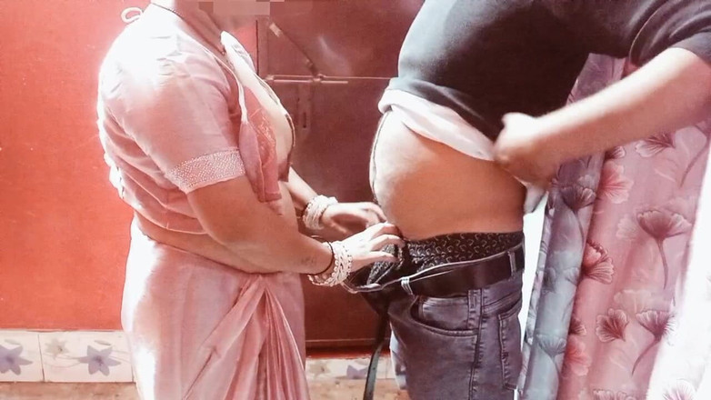 Manjushukla: Дуже красива індійська бхабхі.