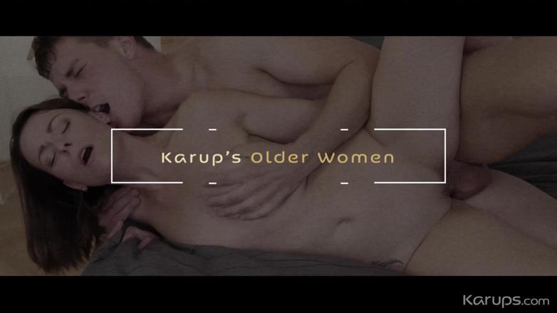 Karups POV: Подтянутая мачеха сквиртует на мой хуище