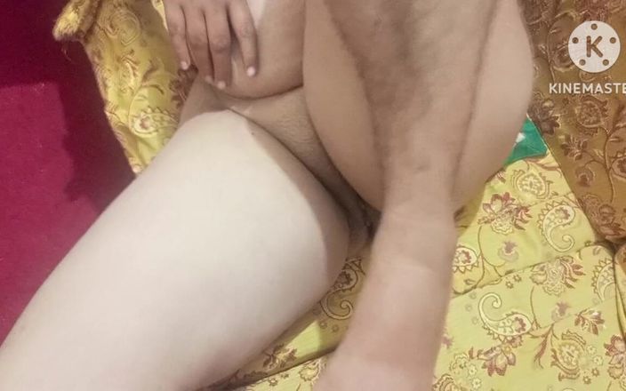 Lubnawife: Studentă pakistaneză desi studentă are orgasm în pizdă în prim plan