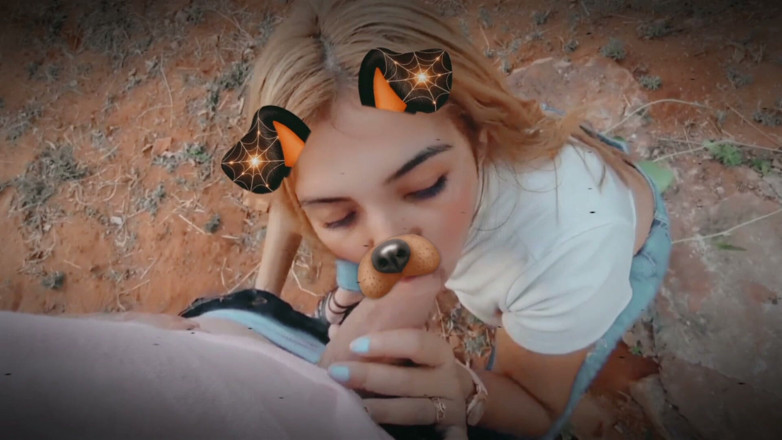 Latinascachondas: Blondýnka šuká se snap face filtrem