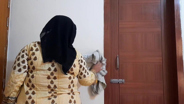 Aria Mia: Muzułmański Duży tyłek i ogromne cycki