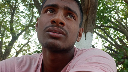 LinearOrnament35: Rozmowa wideo