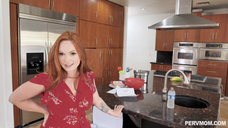 PervMom: Summer hart ginger perv mamma sesso video hd