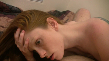 Pov Atack: Ragazzina dai capelli rossi ama succhiare il mio cazzo