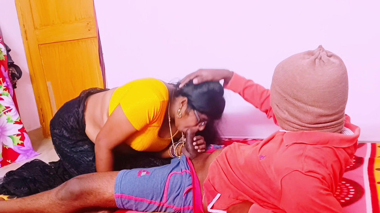 Telugu honey lips: Desi telugu em bé lụa sexy thổi kèn nóng bỏng...