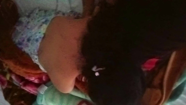 Myhotwife369: 新婚处女妻子simran与年轻男友秘密发生性关系