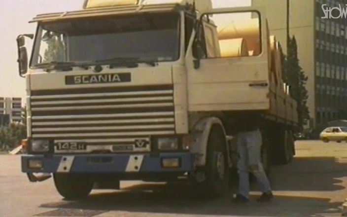 Showtime Official: Șoferul de camion - film complet - videoclip italian restaurat în HD