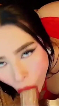 Miluji Být TVým Submisivním a Kouřím TVého Ptáka
