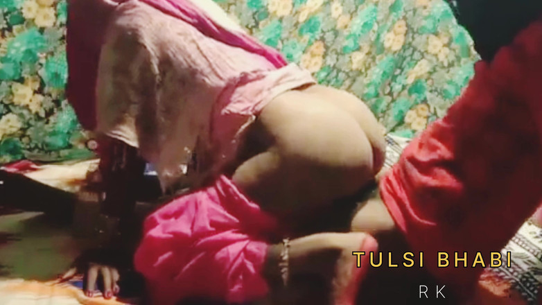 Tulsibhabhi: さまざまなスタイルのインドのデジ・バビ - ホット・バビのセックス