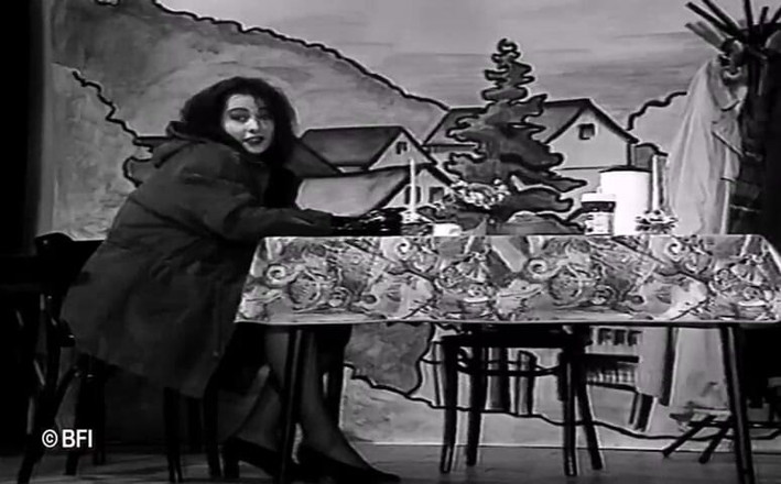 Vintage bedtime stories: Retro enema black and white.