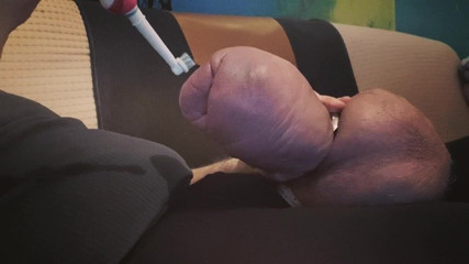 Monster_Meat_: Electric toothbrush gives big fun!