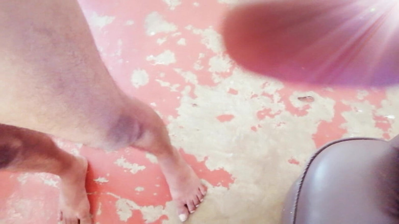 Tina Baby: Fiică vitregă în drept cerșind pentru tatăl vitreg din legea laptelui,...