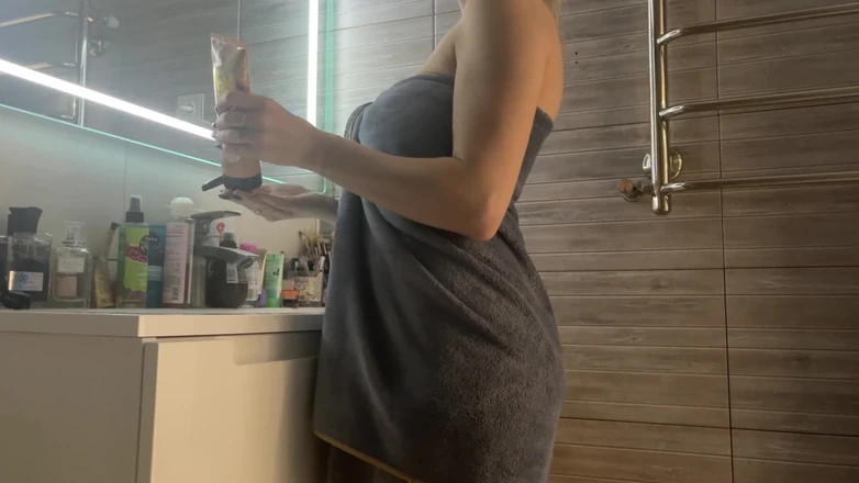 Vik1one: Zatímco nikdo nevidí, si hrajem v koupelně