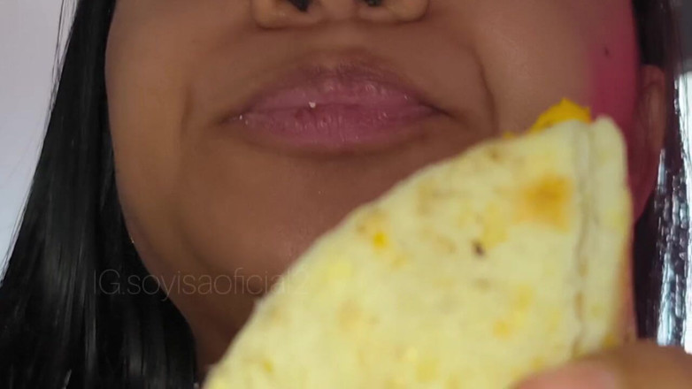 Isabel: Giantess, pria mungil sarapan pagi ini