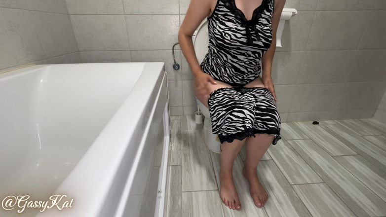 GassyKat: The Daily Toilet Episode 28
