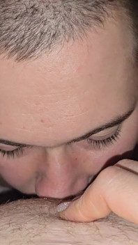 Le Encanta Sentir Mi Lengua En Su Coño Y Mi Semen En Su Vientre Marcado Por Estiramiento
