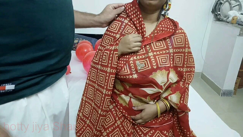 step Mom and step son enjoying when step dad is not at home (Hotty Jiya Sharma)