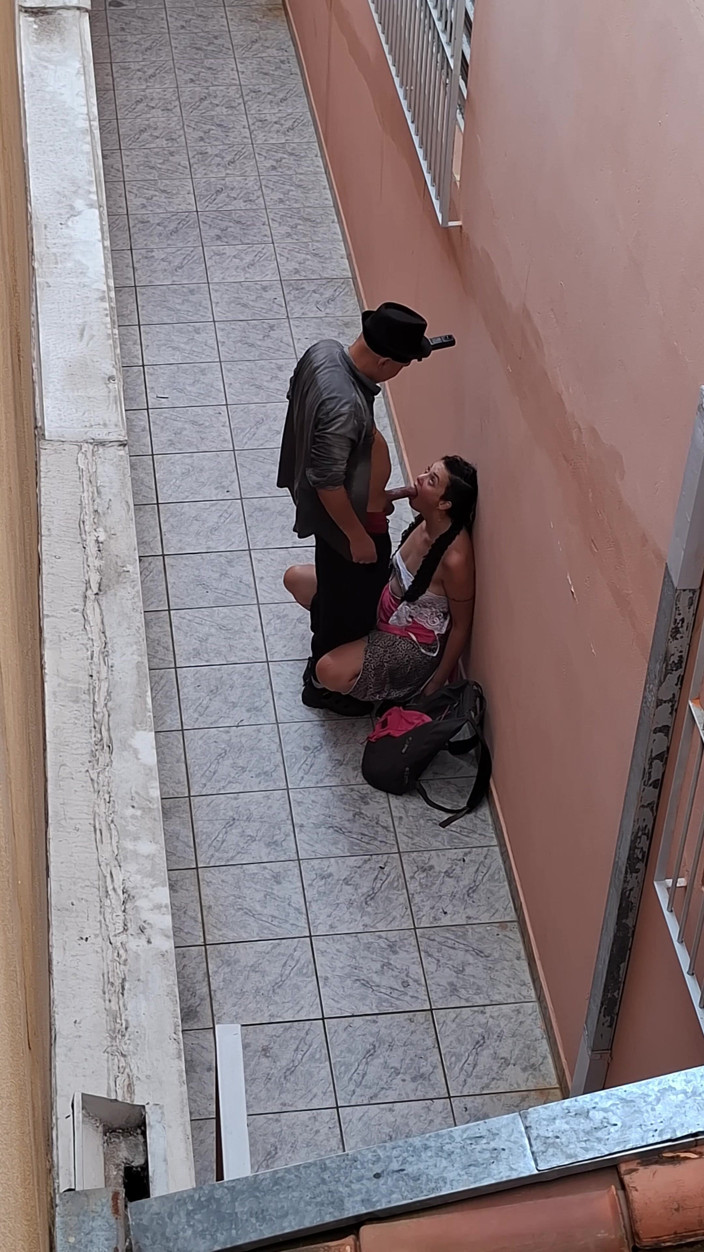 Gabi SweetCouplesStories: Nechala jsem svého šéfa roztrhat si oblečení poté, co mě nachytal...