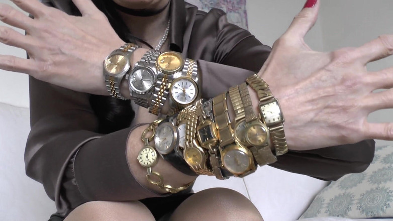 Lady Victoria Valente: Después del sonido del reloj sexy durante la masturbación, Lady...