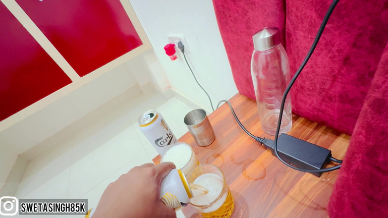 Swetasingh: 나는 여대생이 술을 마시고 그녀를 열심히 따먹게 했어. 힌디어 오디오의 섹스 비디오.