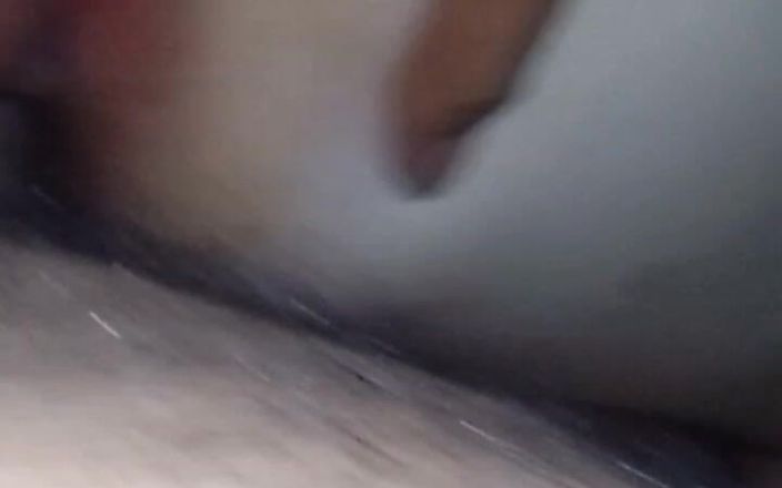 Sofixxx: Verdomme, wat een heerlijke kont, mijn stiefzus kan het niet...