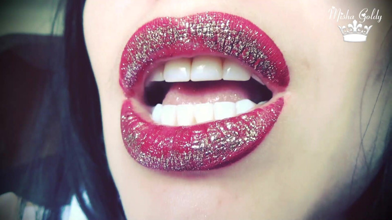 Goddess Misha Goldy: Nefesimi ver ve dudaklarıma tap