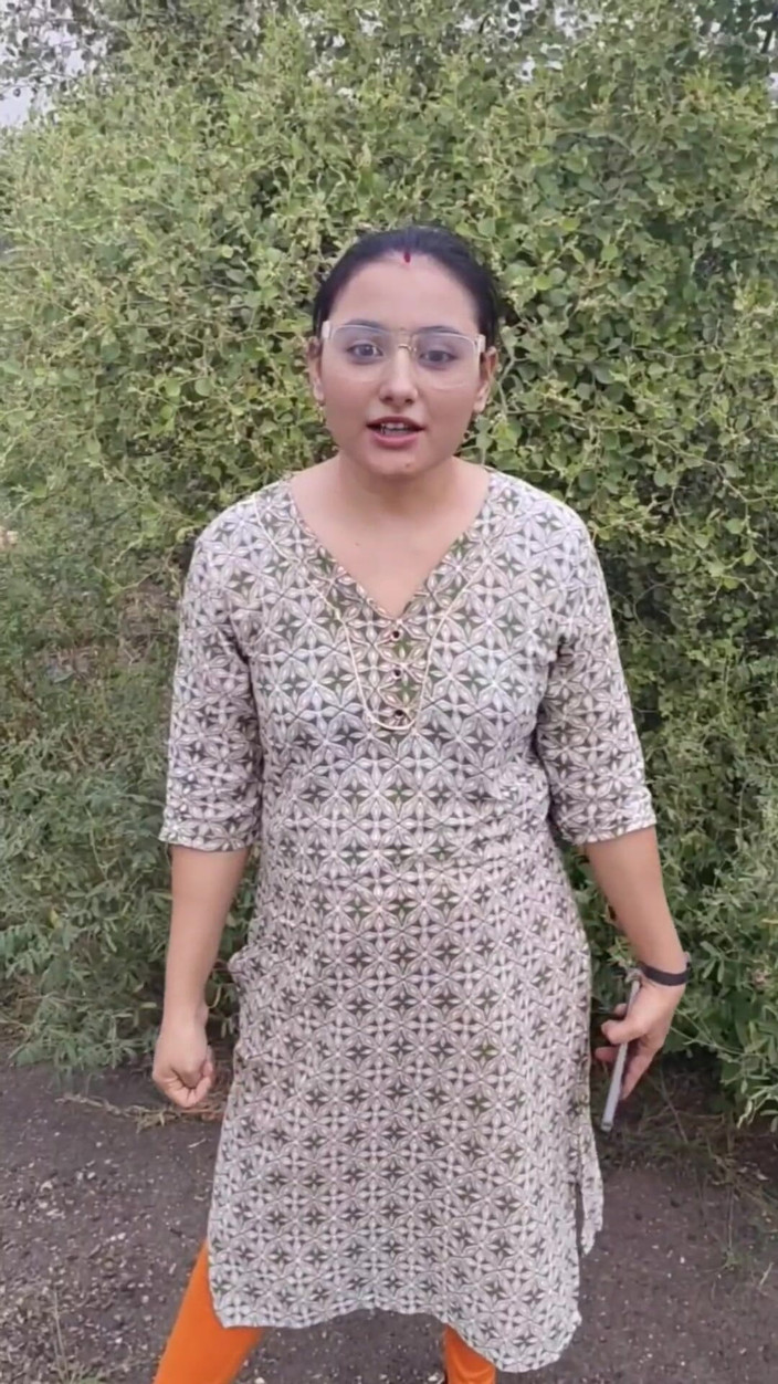 Khushboobhabi: Jovem desi indiana rapariga deixada por rapaz