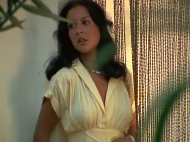European Classics: Morgane na gauči: 69 a Cumshot.