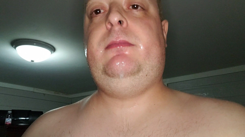 Charlieboy69: Nyepong kontol raksasa pria ini pakai dildo ukuran 20 cm - face...