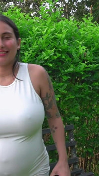 Challenge in a Park: Pregnant Girl Agrees to Use an Anal Plug