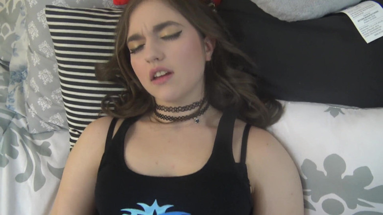 LustfulGeeks: Pov teen dễ thương thổi kèn và chảy tràn tinh...