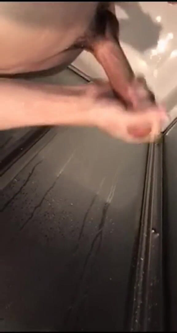qaz11: Masturbación con la mano en cámara 85