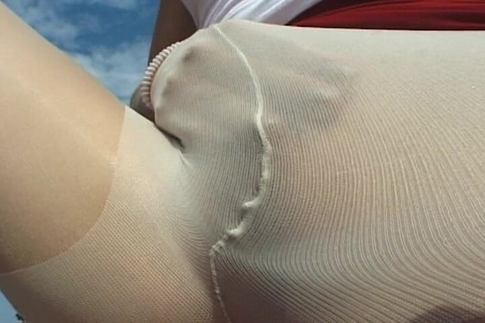Deutsche XXX Filme: This Is Amateur Babe From Germany That Showes Her Pussy...