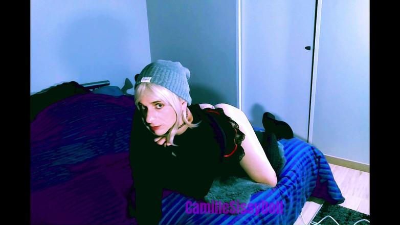 SissyfrenchDoll: Drobná blonďatá Sissy.mp4