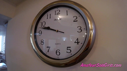 Amateur Solo Girls: ตาข่ายกับรองเท้าส้นสูงเย็ดหีด้วยดิลโด้