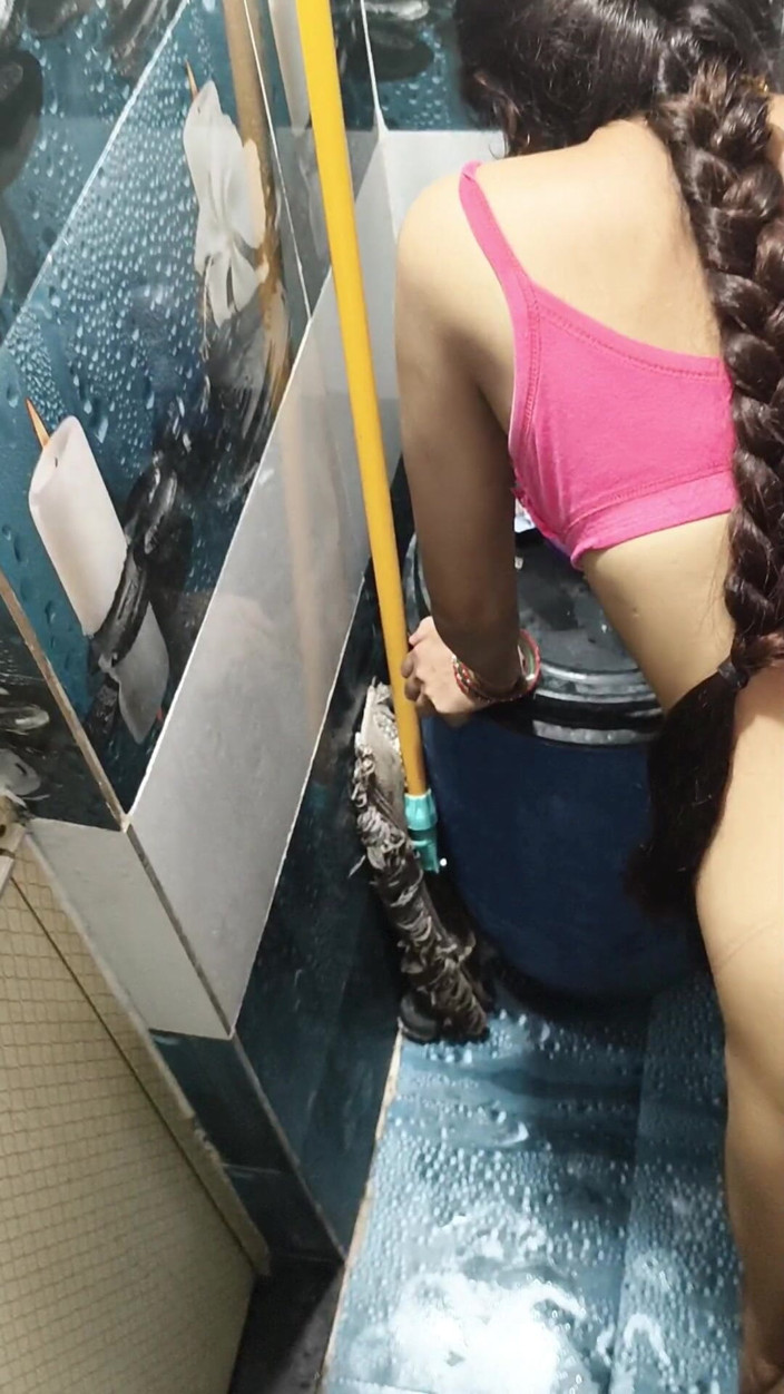 yongboy1: Stepsister Ass Fucked Hard in the Bathroom and Everyone Can...