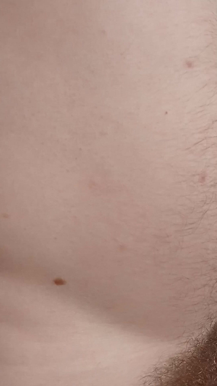 Deepthroat260: Exhibitionist nackter junge geht mit schwanz