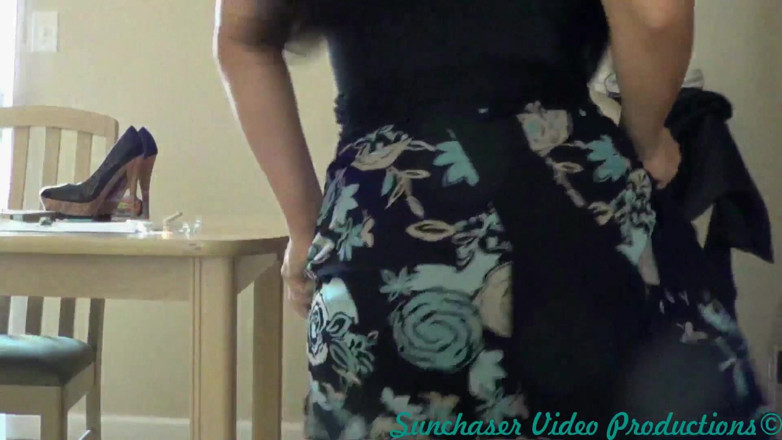 Big tit MILF'S GILF'S and girls: Cougar big tit stepmom tells stepson how to jack off