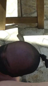 Si rambut coklat kecil molek bertetek besar kencing lelaki bertatah kurus dalam mulut