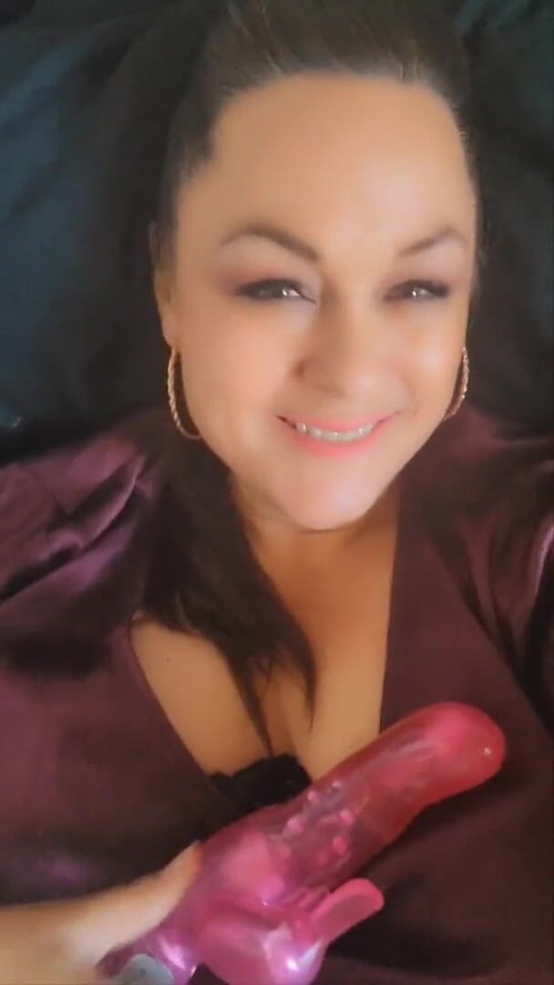 Bellacarina94: Scoparmi la figa con un dildo mi fa venire così...