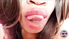 Rosie Reed: Mijn lippen zijn je seksleven