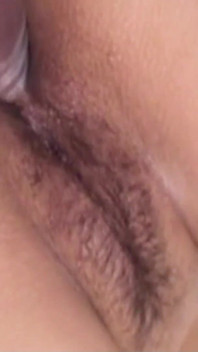 쓰리섬 애널 중 콘돔으로 소녀를 따먹는 라틴 쉬멜