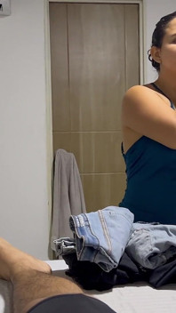 내 더러운 메이드가 엉덩이를 가지고 있어!