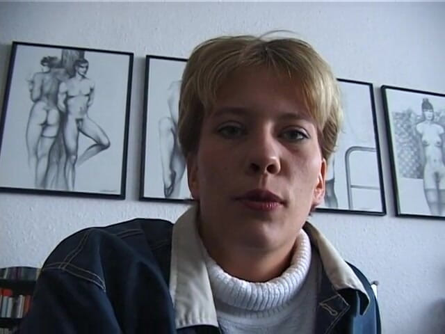 Lucky Wankerz: Rubia puta masturbándose
