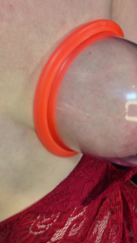 Prima Mi Dà Una Sculacciata Sul Sedere E Poi Le Mie Tette Vengono Pompate 04 Maggio 2026