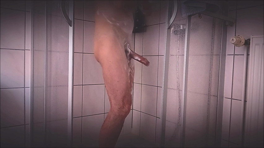 Showerboy - Extended Version in Slow Motion - Asmr (The old big thing) Showerboy - Extended Version in Slow Motion - Asmr (The old big thing)