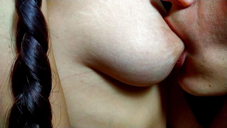 Nipple Stock: Šťavnaté sání bradavek